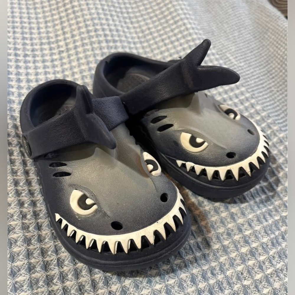 Kids Shark Design crocs